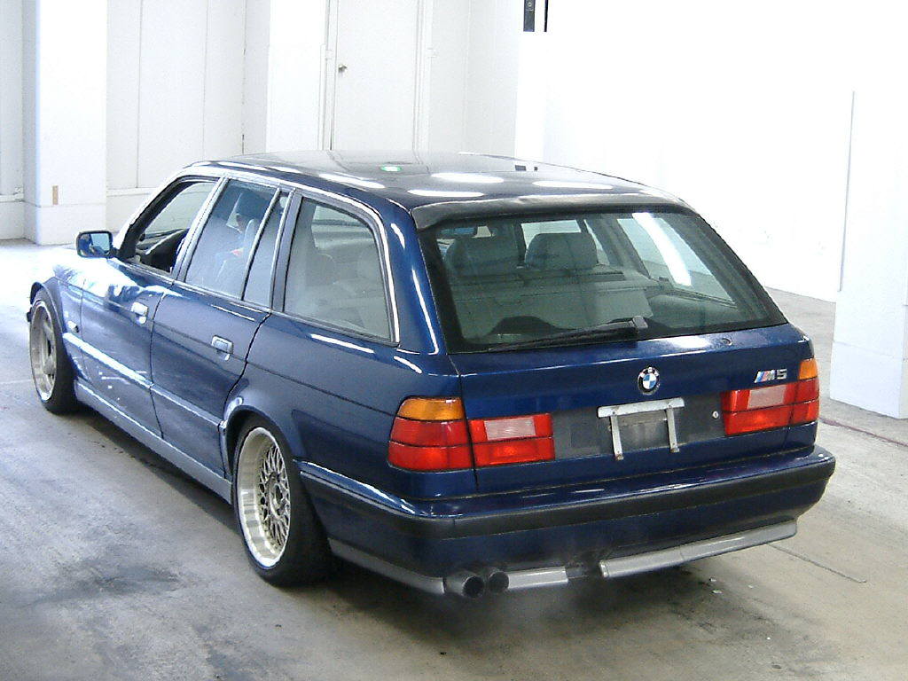 M5 (E34) - TOURING 1992-1995
